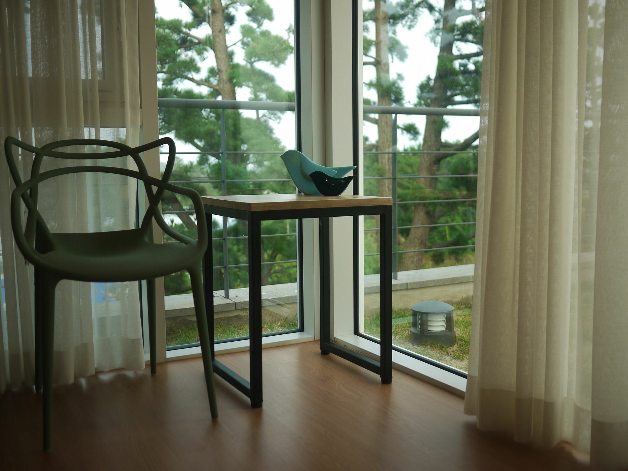 Eridu Cafe N Beds Hotel Seogwipo Ngoại thất bức ảnh